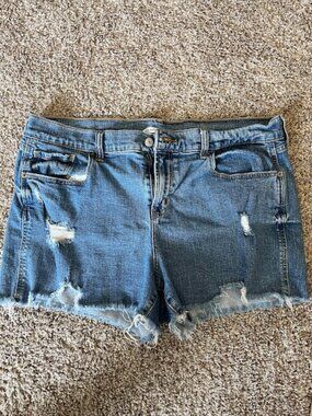 Old Navy distressed jean shorts